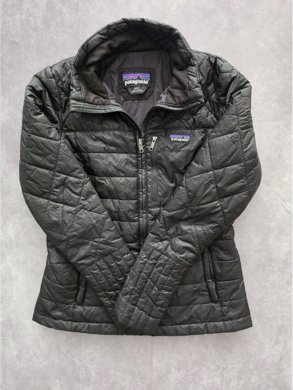 SKU0286 Patagonia Womens Small Nano Puff Jacket Black Full Zip Insulated Outdoor